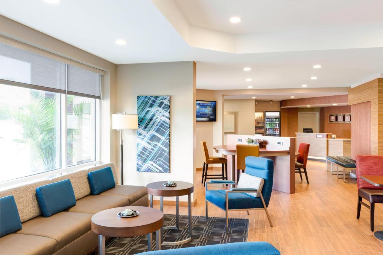 Cascade Towneplace Suites By Marriott Grand Rapids Airport Southeast מראה חיצוני תמונה