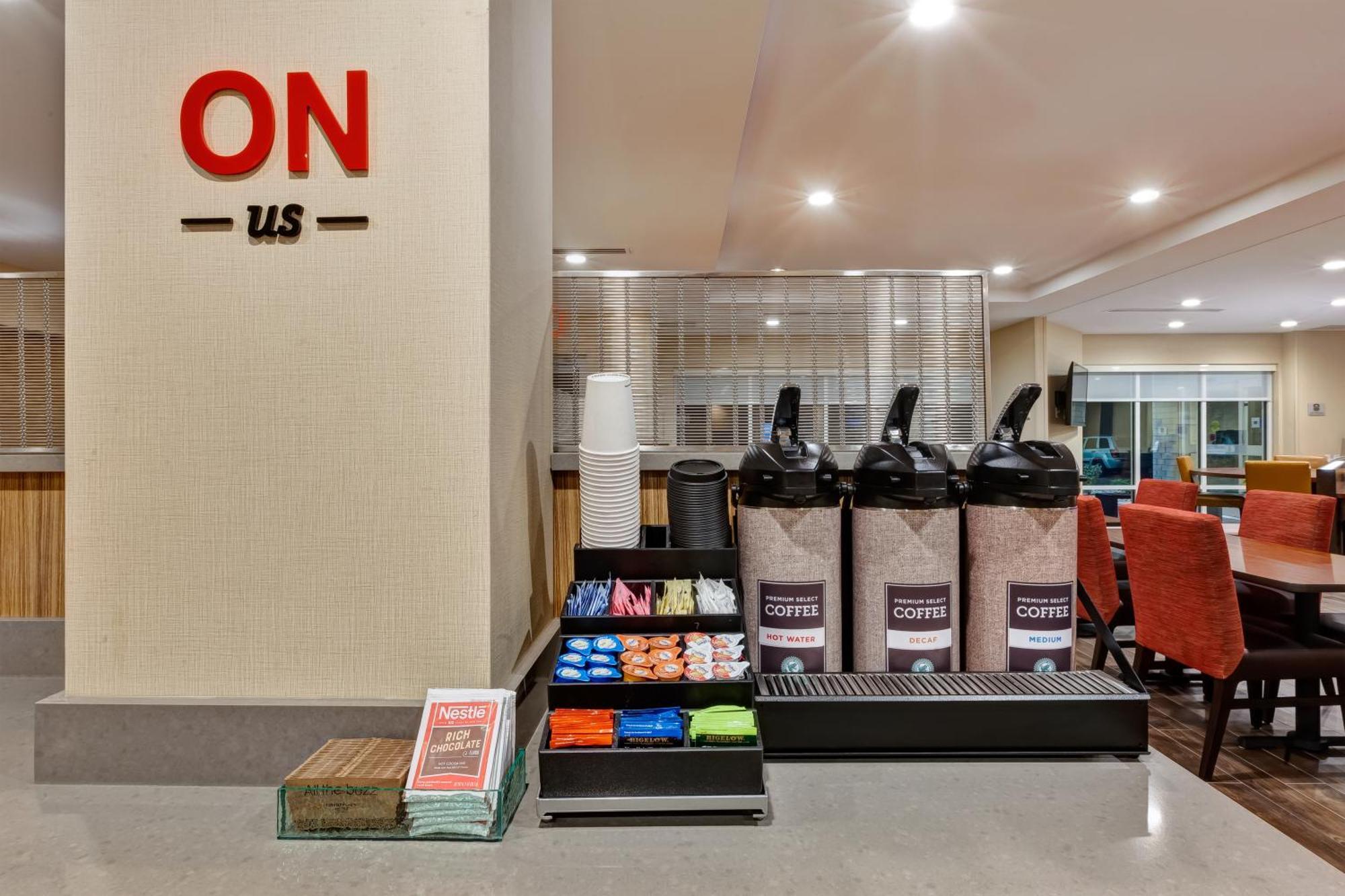 Cascade Towneplace Suites By Marriott Grand Rapids Airport Southeast מראה חיצוני תמונה