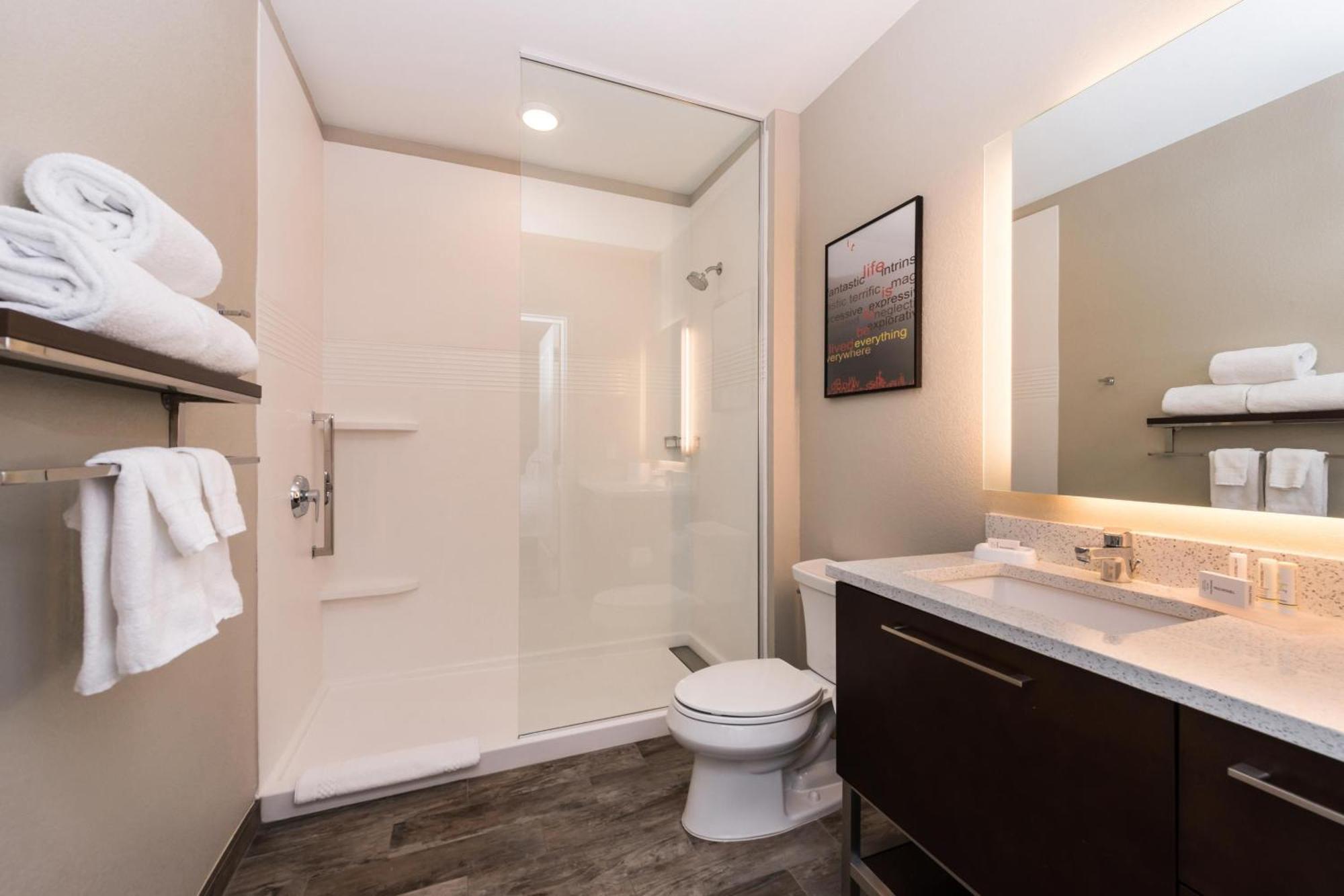 Cascade Towneplace Suites By Marriott Grand Rapids Airport Southeast מראה חיצוני תמונה